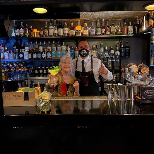 Comment flirter dans un bar a Lyon sans effrayer les mecs